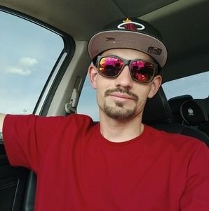 Meet your Posher, John john